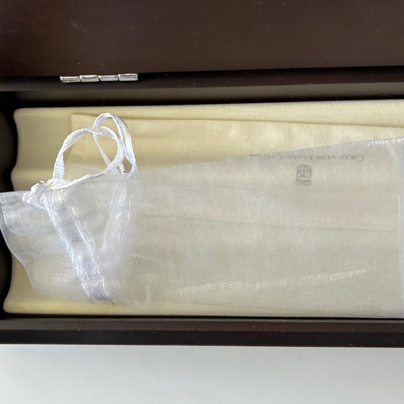 Graf Von Faber-Castell Luxury Ballpoint Pen With Ivory Resin and Chrome - Picture 4 of 10